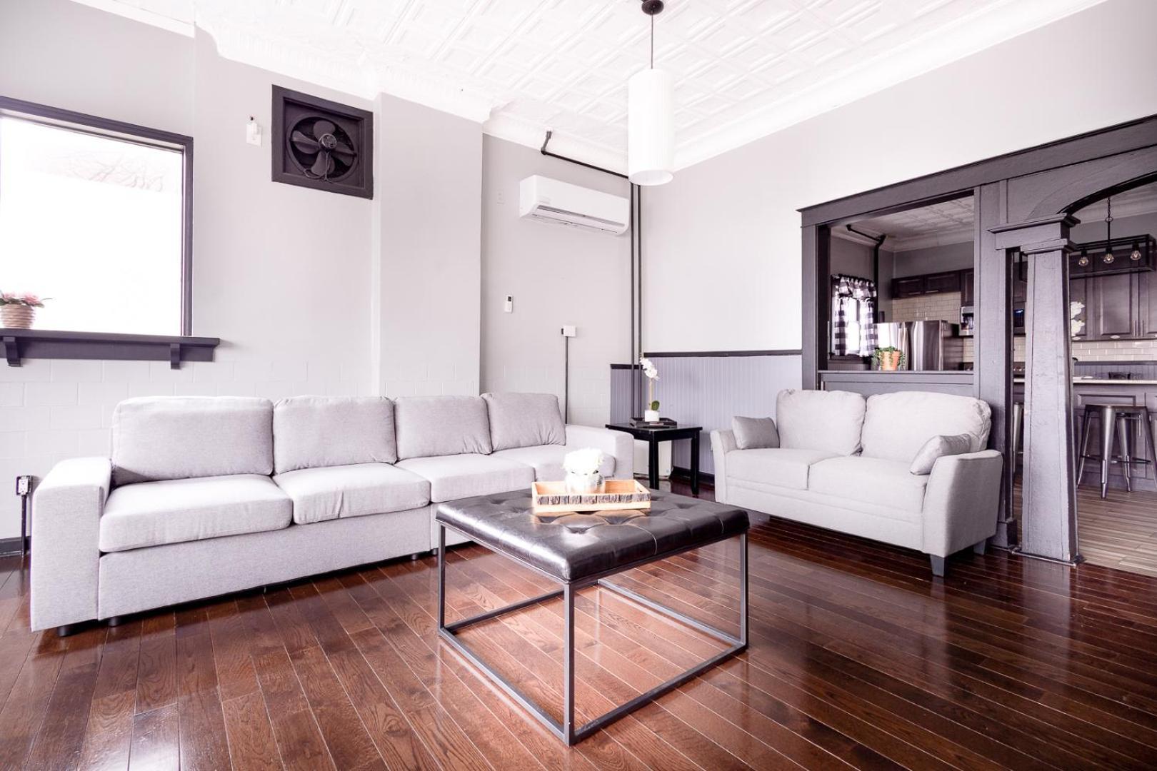 The Pub- 8Br Free Parking, Minutes From Falls & Casino Niagara Falls Eksteriør billede